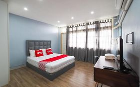 Bossa House Hostel & Cafe